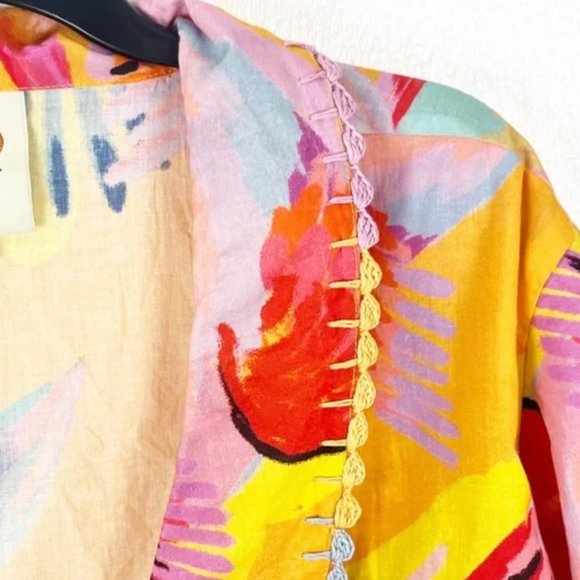 FARM RIO Macaws Bird Print Puff Sleeves Embroidered Multicolored Trim Crop Top - Picture 5 of 8